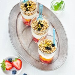 Mango Strawberry Yogurt Parfait