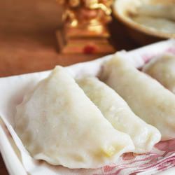 Stuffed Rice Steamed Dumplings
