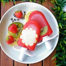 Strawberry and Honey Popsicle