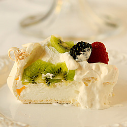 Traditional Pavlova