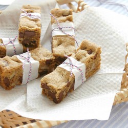 Chocolate Chip Cookie Cake