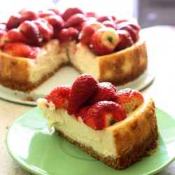 Macerated Strawberries Cheesecake