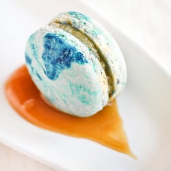Sticky Rice & Kaya Macarons