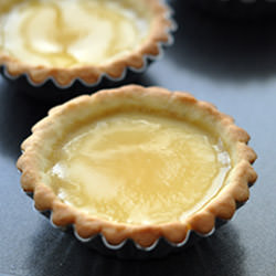 Hong Kong Style Egg Tarts
