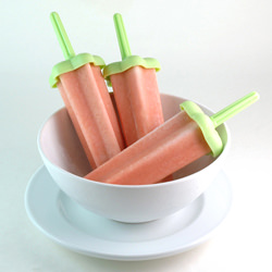 Strawberry Mango Yogurt Pops