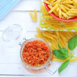 Penne with Sun-Dried Tomato Pesto