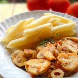 Penne with Tomato, Mushroom & Olives