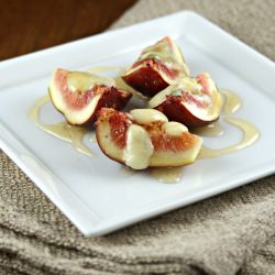 Warm Figs with Gorgonzola and Honey