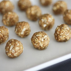 No-Bake Granola Bites