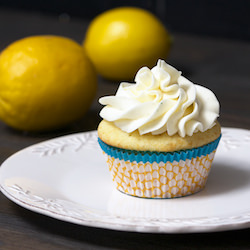 Vanilla Cupcakes with Lemon Curd
