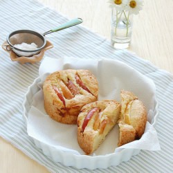 Apple and Lemon Cakes