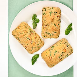 Chickpeas, Spinach & Curry Cake