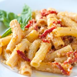 Rigatoni with Sun-Dried Tomatoes