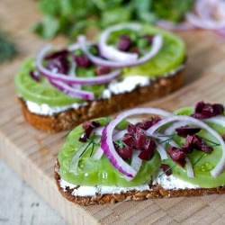 Green Tomato Tartines