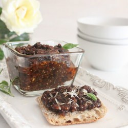 Red Pesto Crostini