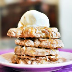 Hot Apple Pie Pancakes