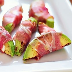 Halloween: Avocado Witches Fingers