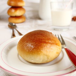 Milk Bun Flavored with Anisette