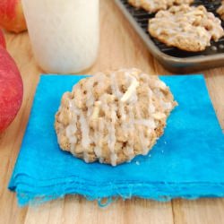 Apple Cinnamon Oatmeal Cookies