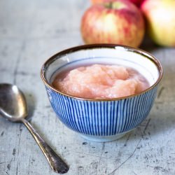Easy Homemade Apple Sauce