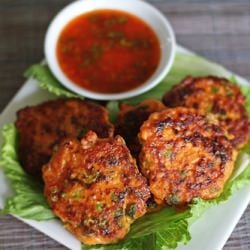 Red Curry Shrimp Cakes