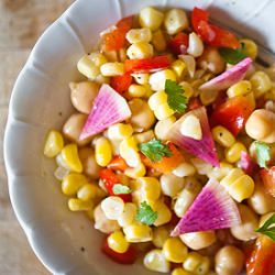 Fresh Corn and Chickpea Salad