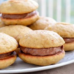 Banana Whoopie Pies