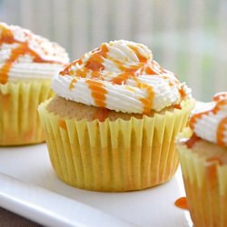 Caramel Apple Pie Cupcakes