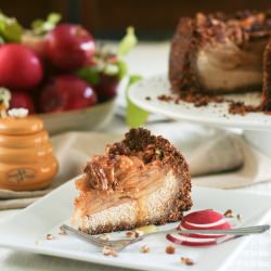 Apple, Pecan Cheesecake