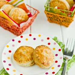 Tandoori Chicken Puffs