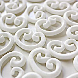 Fondant Scrolls 101