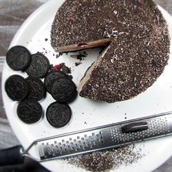 Frozen Banana Split Amarena Torte