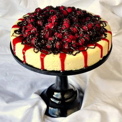 Raspberry Tuxedo Cheesecake