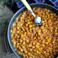Chickpeas in the Oven w/ Tomato Sauce