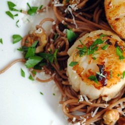 Red Wine Spaghetti with Scallops