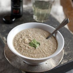Roasted Cauliflower Soup With Chip