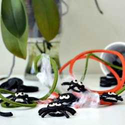 Oreo & Licorice Spiders