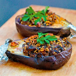 Stuffed Aubergines with Garlic Sauce