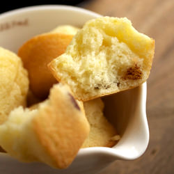 Madeleines with Nutella
