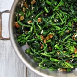 Broccoli Rabe w/Raisins