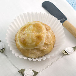 Puff Pastry Brie Bites