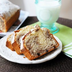 Loaf Cake with Chocolate