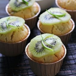 Kiwifruit & Lime Cupcakes