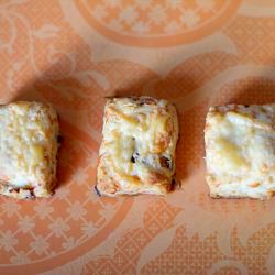 Bite-Size Bacon and Gruyere Scones