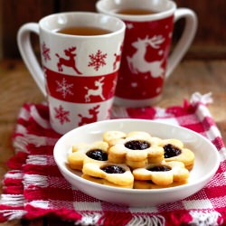 Linzer Cookies