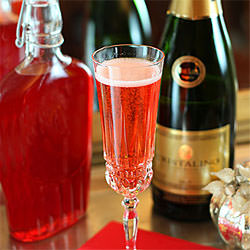 Home Cranberry Liqueur