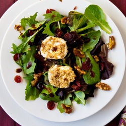 Mixed Greens with Spiced Walnuts