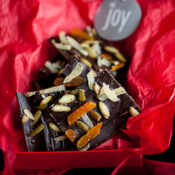Dark Chocolate Bark with Ginger