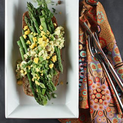 Asparagus with Egg Vinaigrette