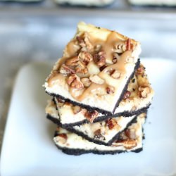 Turtle Cheesecake Bars